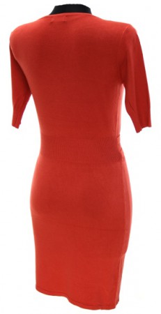 elegantné úpletové šaty